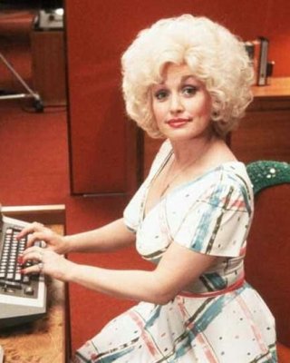 Dolly parton
 #93390929