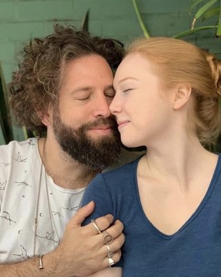 Molly quinn
 #105669452