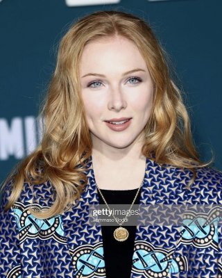 Molly quinn
 #105669459
