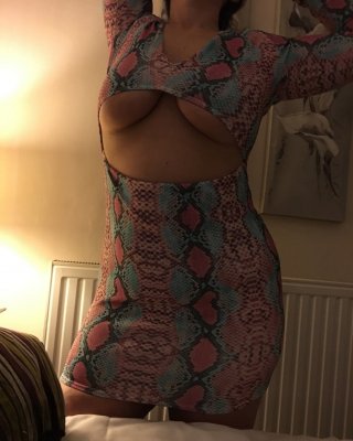 拘束された巨乳妻の剃毛
 #98901246