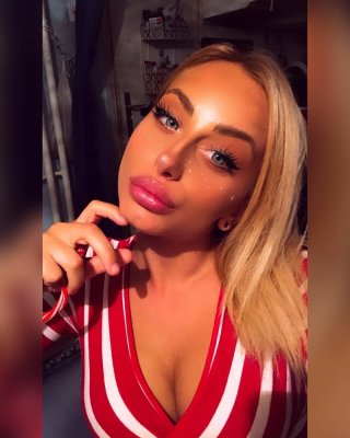 セルビアのホットな痩せたブロンドの売春婦の女の子 ana stojilkovic
 #80757384