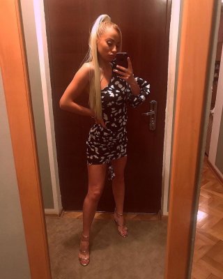 セルビアのホットな痩せたブロンドの売春婦の女の子 ana stojilkovic
 #80757457